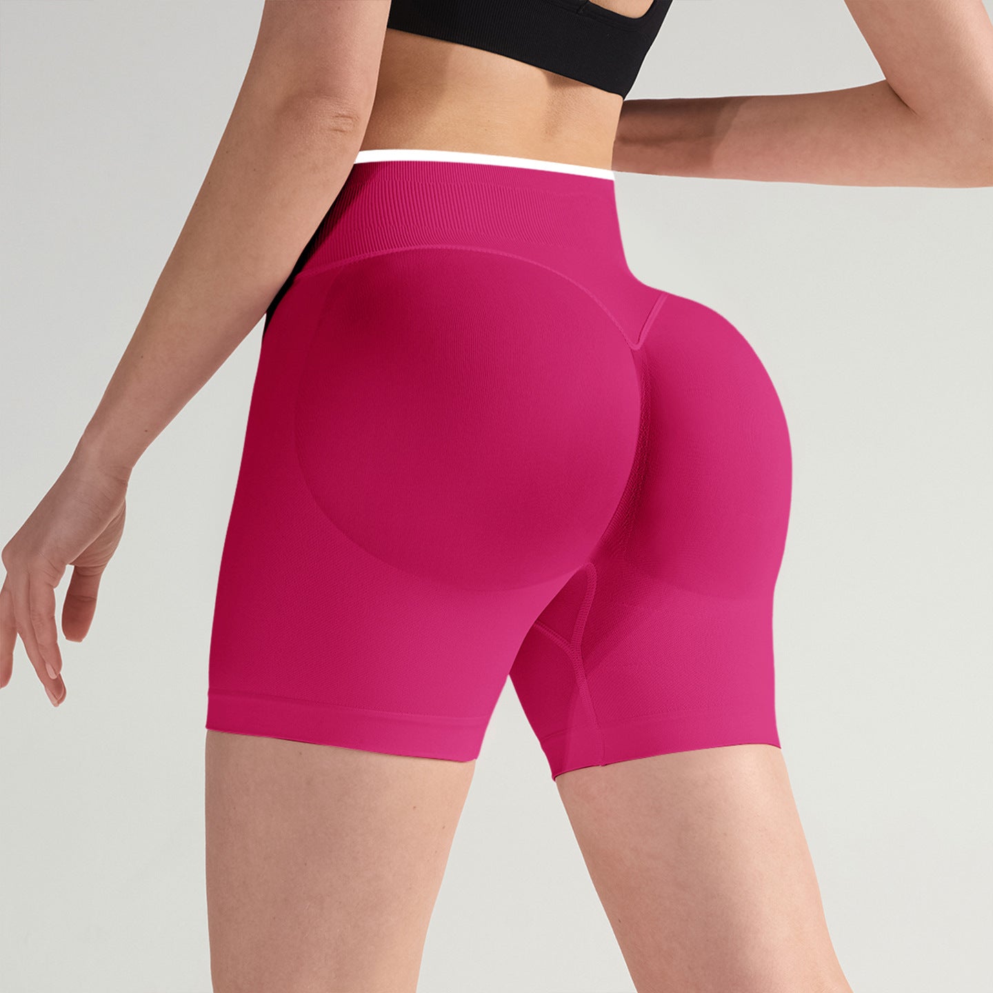 European and American Style Color-Blocking Sports Shorts, Breathable Peach Butt-Enhancing Women's Outdoor Cycling Fitness Yoga Pants, Butt-Lifting and Leg-Lengthening Yoga Shorts
