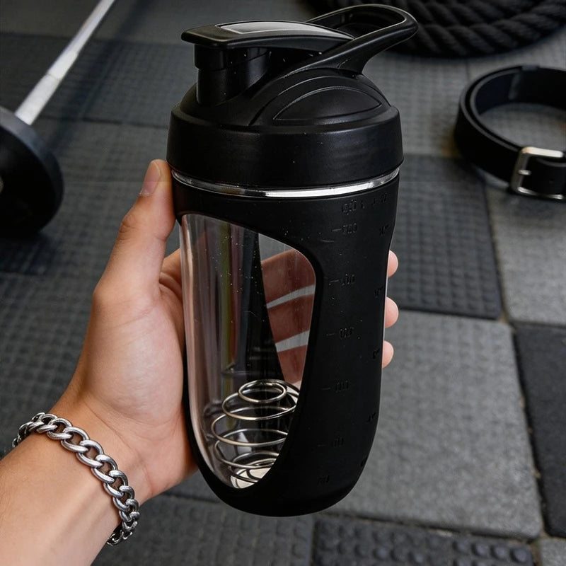 680ml Shaker Bottle Protein Shaker Fitness Bottle Plastic Bottle with Stainless Ball for Fitness Enthusiasts Athletes Sports Cup